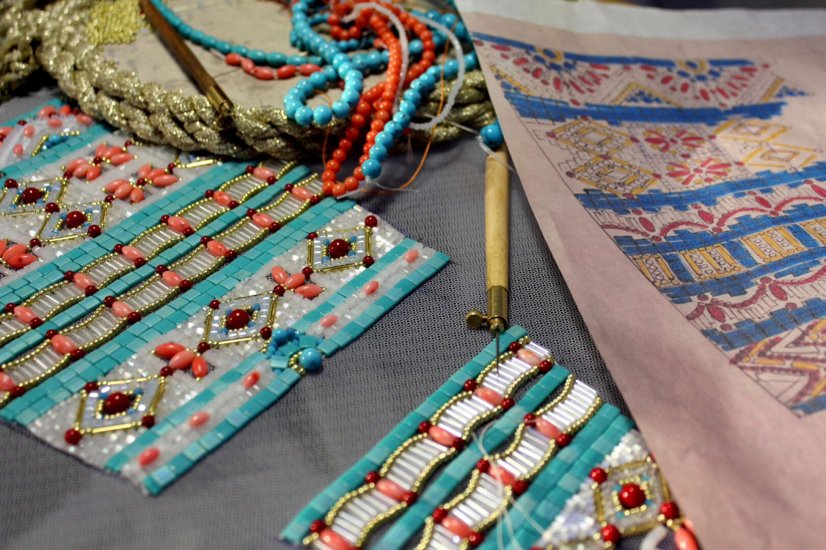 Курсы шитья, вышивки, вязания в Москве в учебном центре Мир шитья